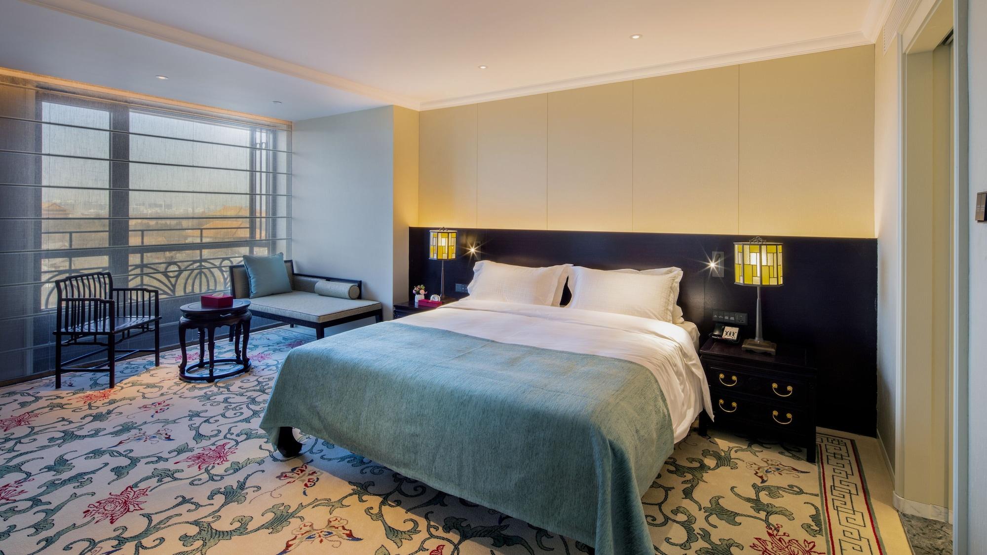 Grand Forbidden Hotel 5*